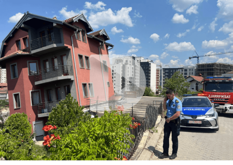 Rrezikon të shembet një shtëpi në rrugën “A”, ndërhyjnë zjarrfikësit dhe policia