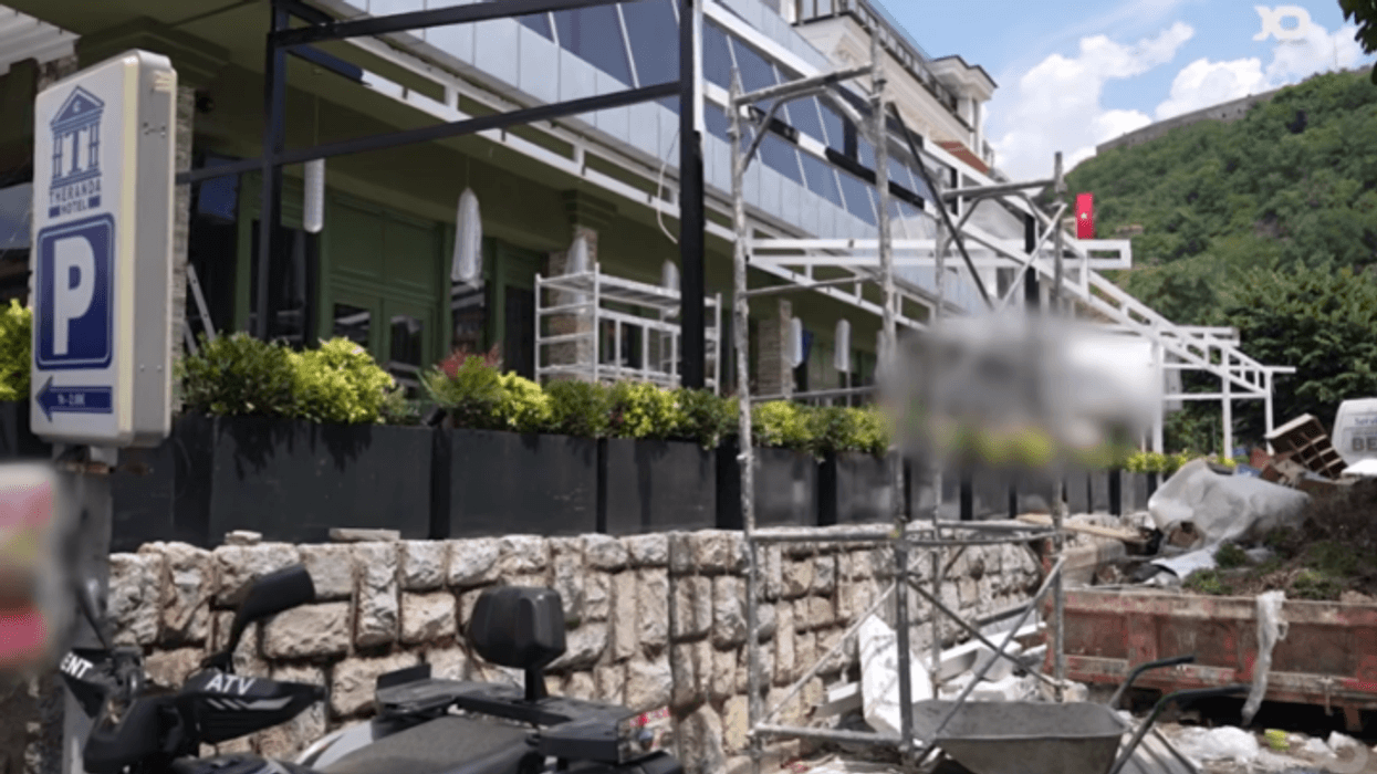Dyshime se djali i kryetarit të Prizrenit filloi punime brenda Qendrës Historike pa leje adekuate