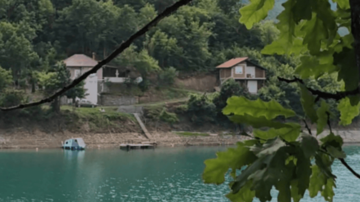 Aksion te liqeni i Ujmanit, nis rrënimi i 11 vilave pa leje