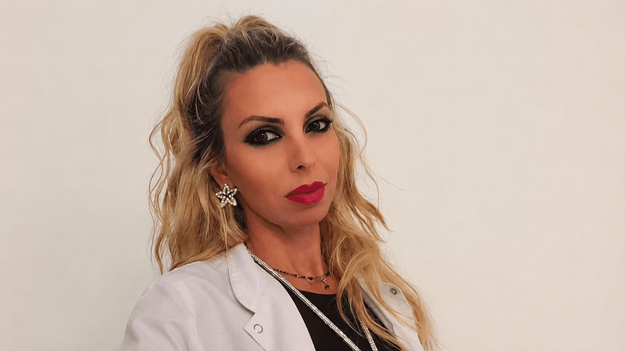 Roli i infermieres në realizimin e saktë të EKG-së Roli i infermieres në realizimin e saktë të EKG-së