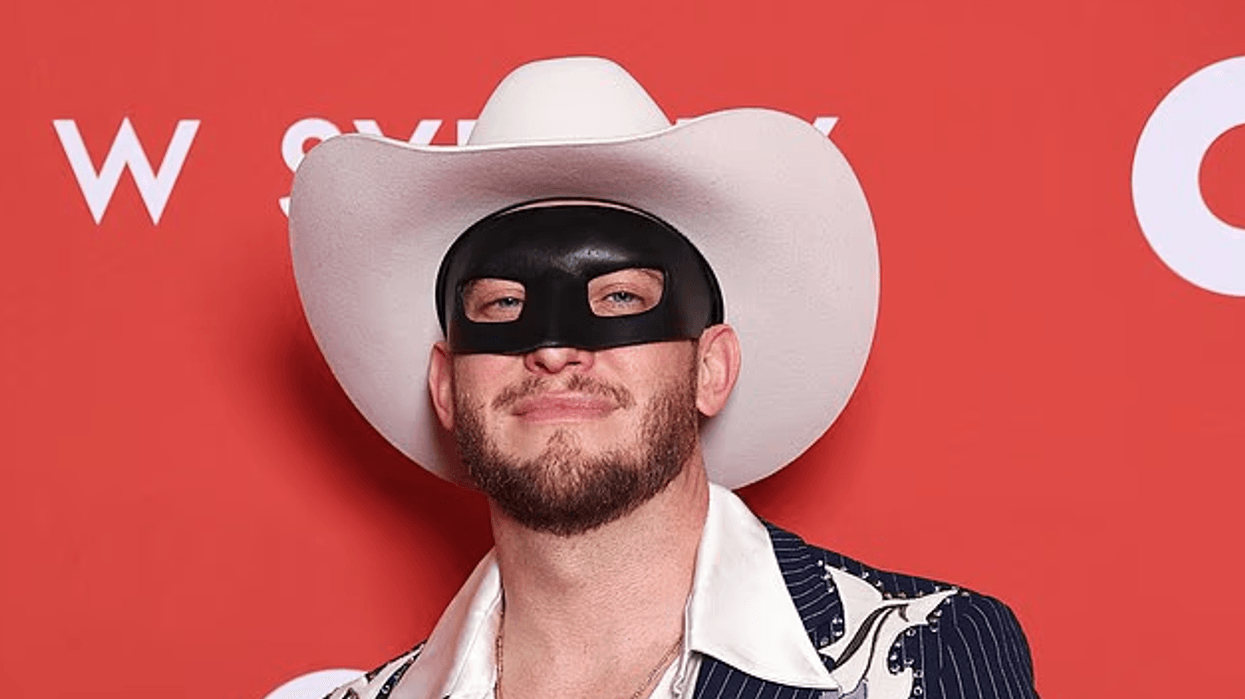 Orville Peck zbulon se tentoi t’i jepte fund jetës para anulimit të turneut në vitin 2023