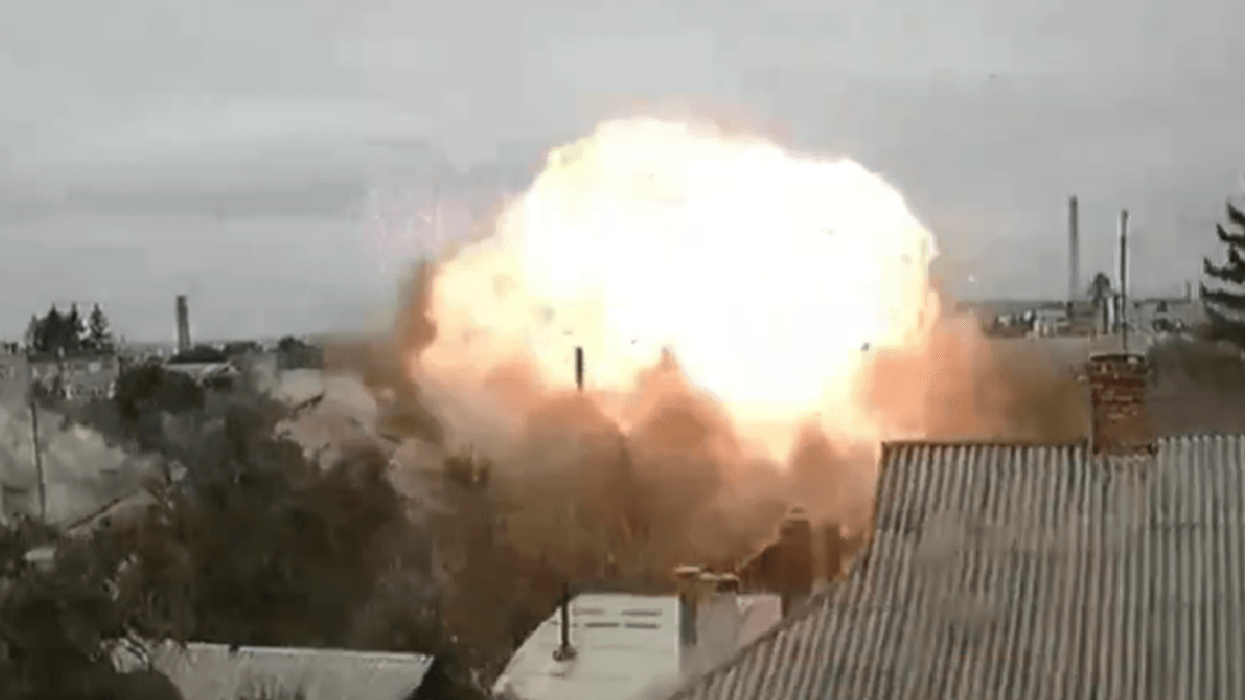 Raketa ruse godet një lagje të Kharkivit, të paktën 12 të plagosur