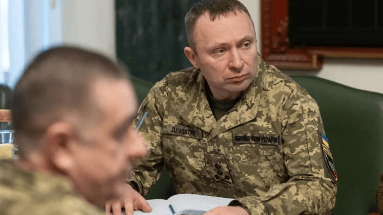 Pesë ditë pas marrjes së detyrës, shefi i ri i ushtrisë ukrainase urdhëron kontroll të madh Pesë ditë pas marrjes së detyrës, shefi i ri i ushtrisë ukrainase urdhëron kontroll të madh