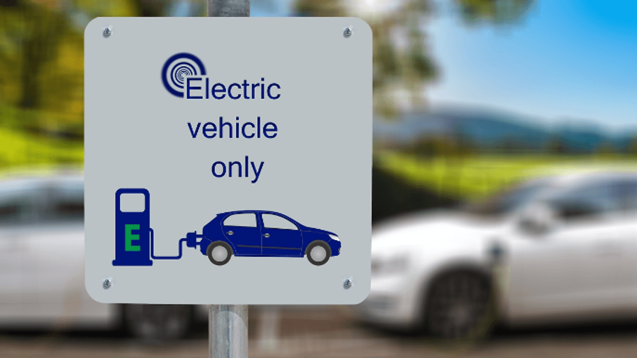 Një shtet evropian vendos taksë për çdo kilometër të kaluar me automjete elektrike Një shtet evropian vendos taksë për çdo kilometër të kaluar me automjete elektrike