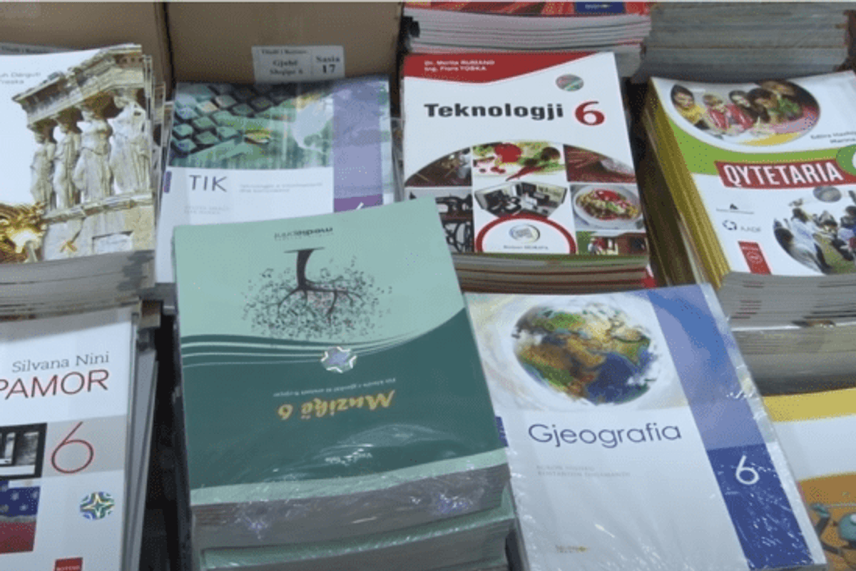 Hapet aplikimi për subvencionimin e teksteve shkollore për nxënësit e klasave 1–9 Hapet aplikimi për subvencionimin e teksteve shkollore për nxënësit e klasave 1–9