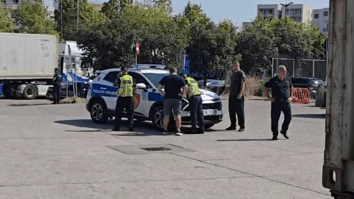 Aksidenti në Portin e Durrësit, ndërron jetë në spital 62-vjeçari nga Kosova