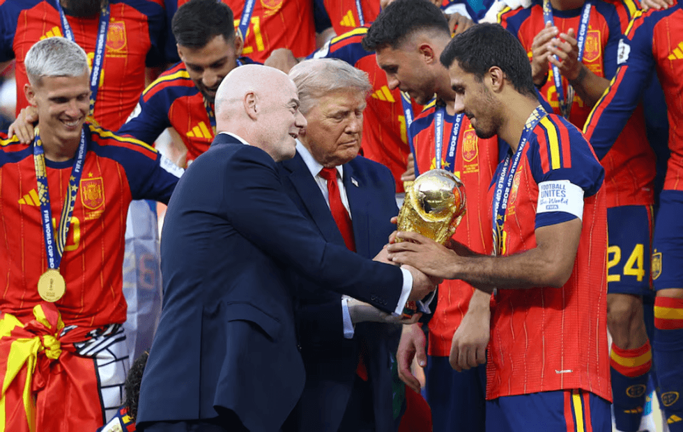 Infantino po planifikon t'u shesë investitorëve një pjesë të të drejtave mbi Kupën e Botës