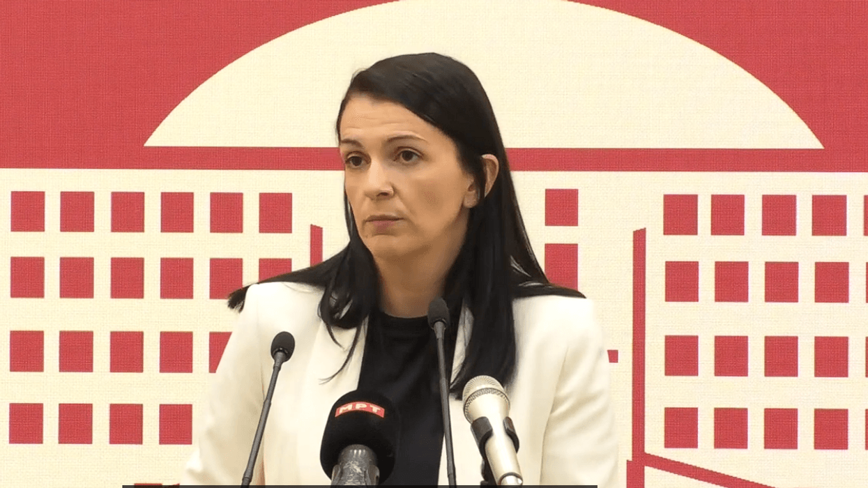 Kostadinovska Stojçevska: Ligji për “Shkupi 2028” duhet të tërhiqet, legalizon korrupsionin dhe anashkalon prokurorimet publike