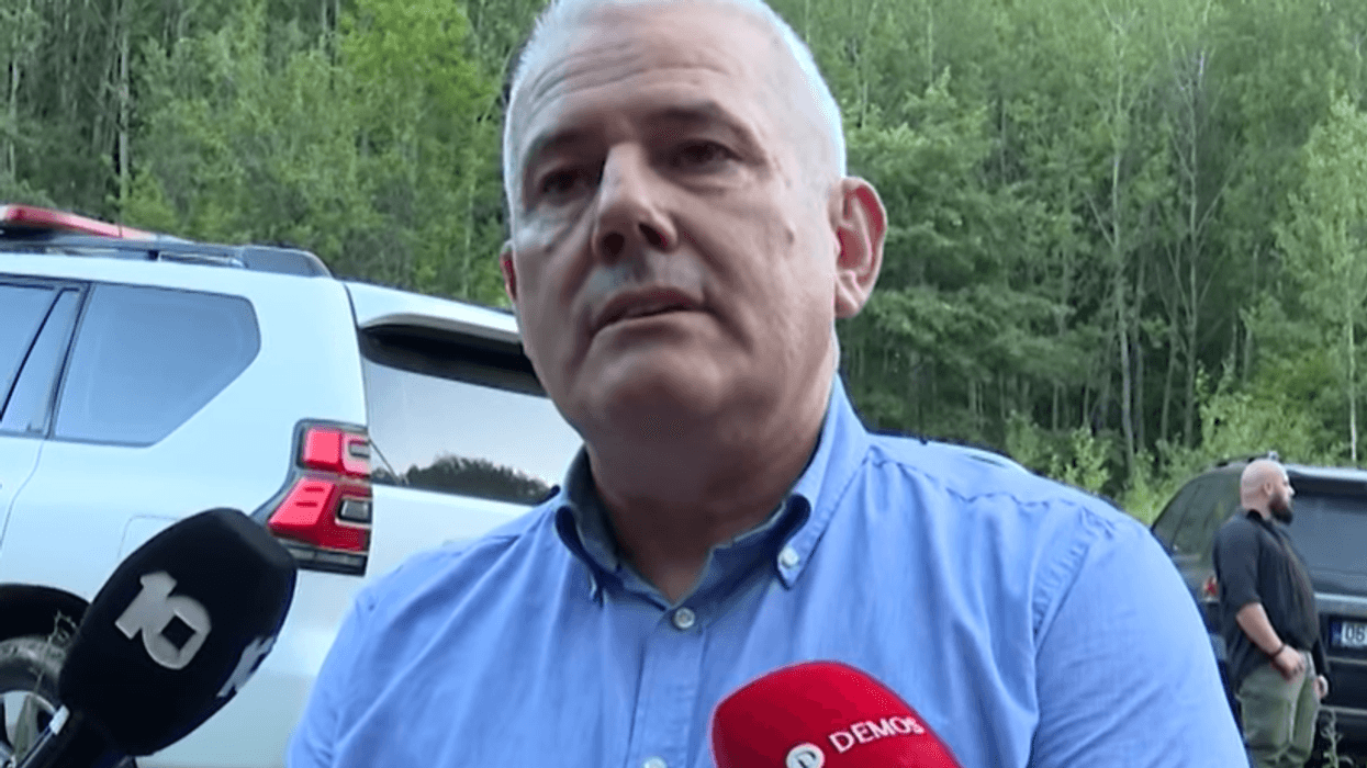 Sveçla jep detaje nga Zubin Potoku: Janë gjetur katër trupa në varrezën e re masive