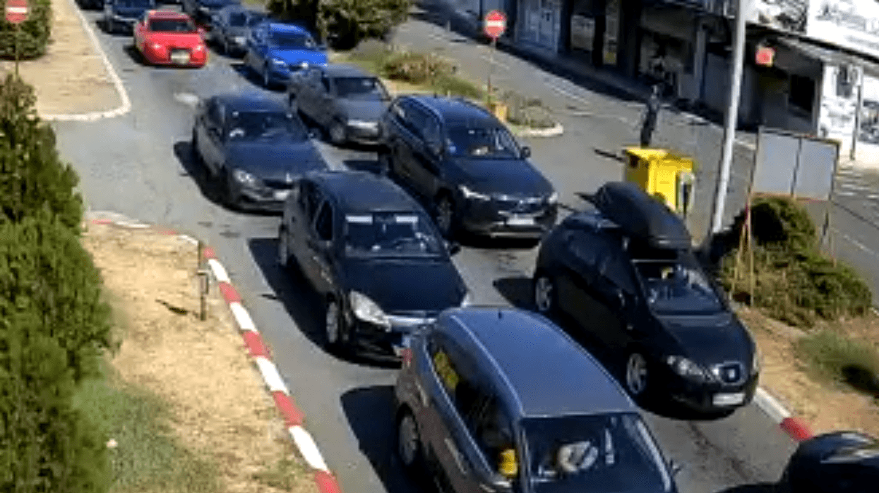 Në vendkalimet kufitare Tabanoc dhe Bogorodicë pritet deri një orë për dalje nga vendi Në vendkalimet kufitare Tabanoc dhe Bogorodicë pritet deri një orë për dalje nga vendi