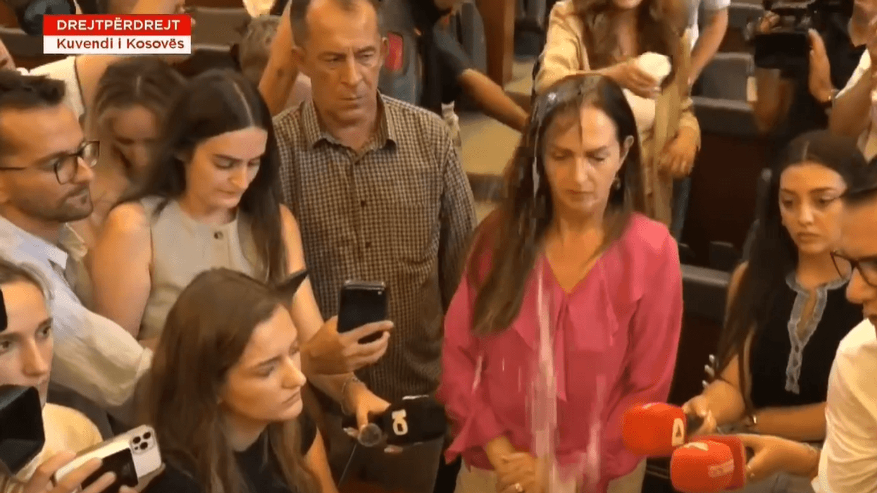 Ganimete Musliu lag me ujë deputeten Arbërie Nagavci