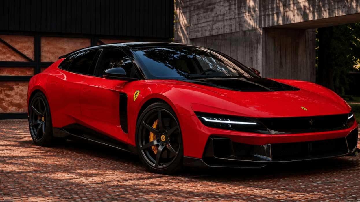 Ferrari i parë elektrik shitet për 40 milionë dollarë, thyen rekord