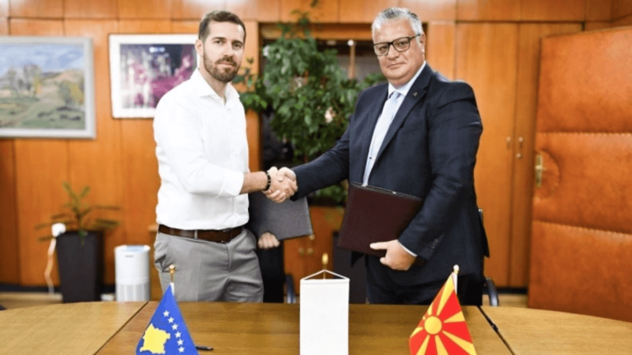 Nënshkruhet marrëveshja EMV-KEK, Maqedonia siguron qymyr nga Kosova për tre vitet e ardhshme