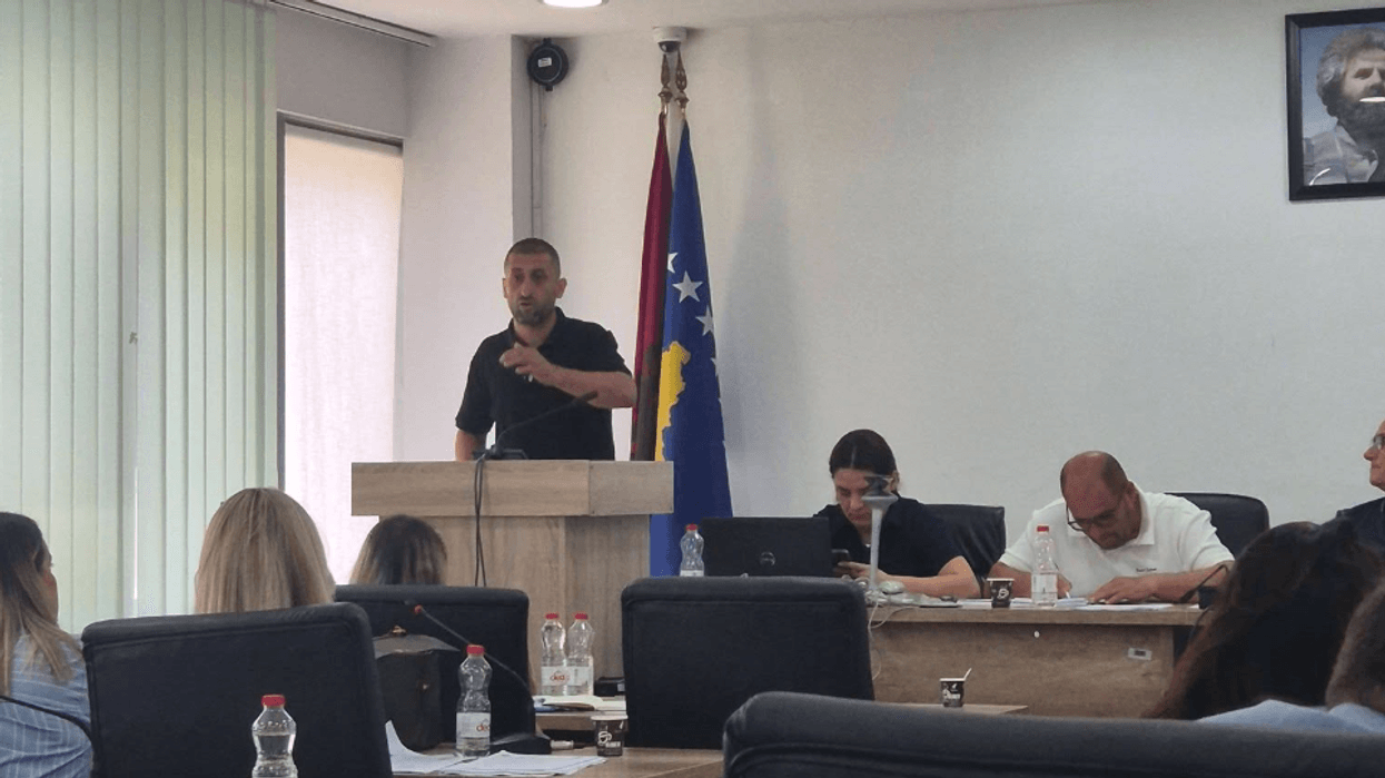 Rrezikohet transporti i udhëtarëve në Fushë Kosovë, Murseli: Pasojat nuk duhet t’i bartin qytetarët