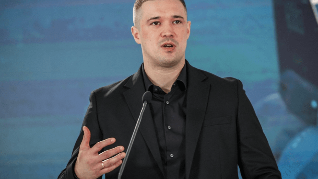 Ish-ministri ukrainas i Mbrojtjes kërkon zgjedhje presidenciale gjatë luftës Ish-ministri ukrainas i Mbrojtjes kërkon zgjedhje presidenciale gjatë luftës