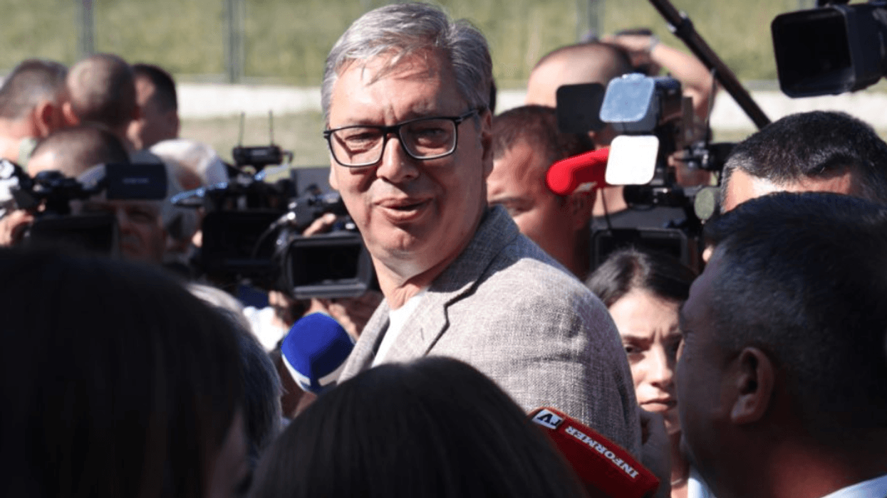 Vuçiq thotë se pret përgjigjen e shefit të NATO-s, tash akuzon Kurtin e Plenkoviqin se duan fitoren e kundërshtarëve të tij në Serbi