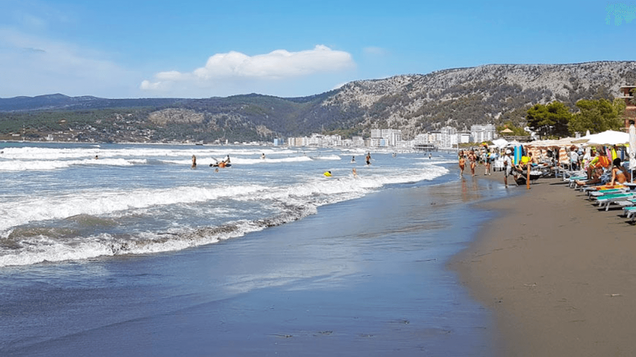 Vdes 18-vjeçari nga Kosova, u gjet pa shenja jete në Shëngjin