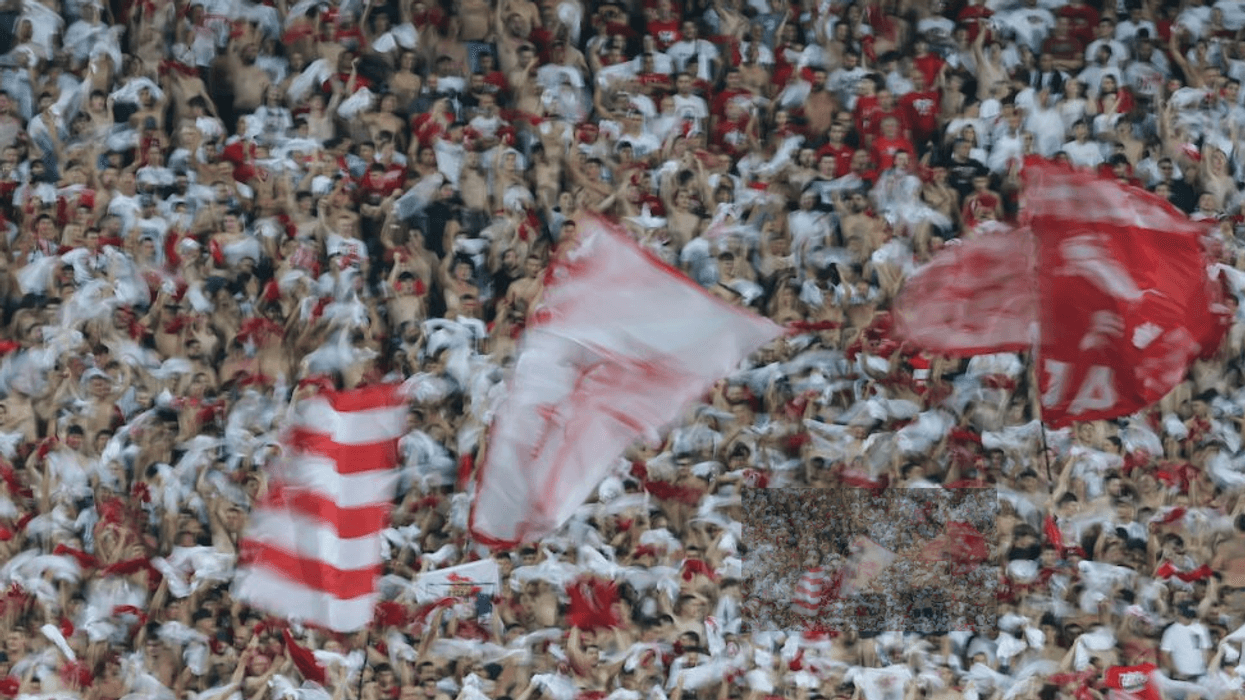 Crvena Zvezda nuk mbushet mend, UEFA i jep dënime për mesazhe që dëmtojnë reputacionin e futbollit