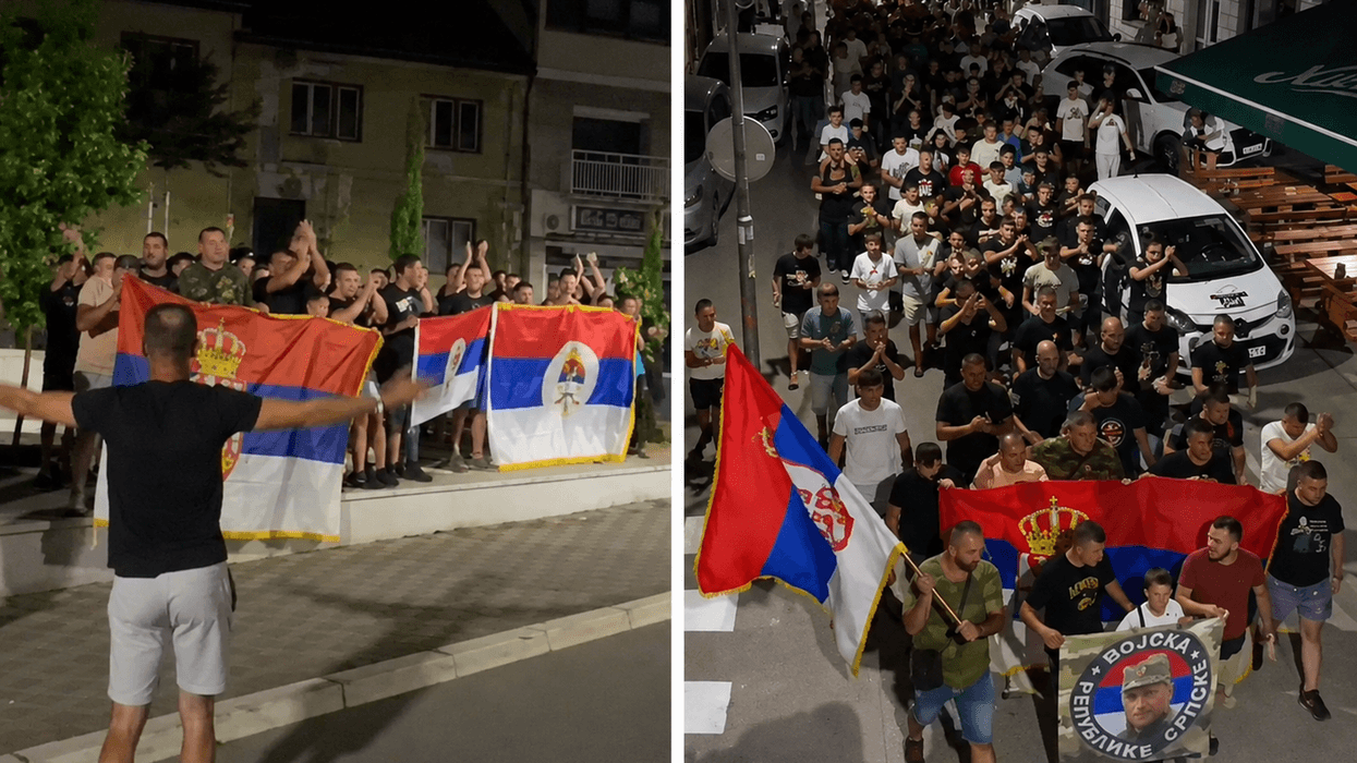Pamje nga Zvorniku pas vdekjes së Ratko Mlladiqit: Qindra persona brohorasin emrin e tij, reagon Durakoviq Pamje nga Zvorniku pas vdekjes së Ratko Mlladiqit: Qindra persona brohorasin emrin e tij, reagon Durakoviq