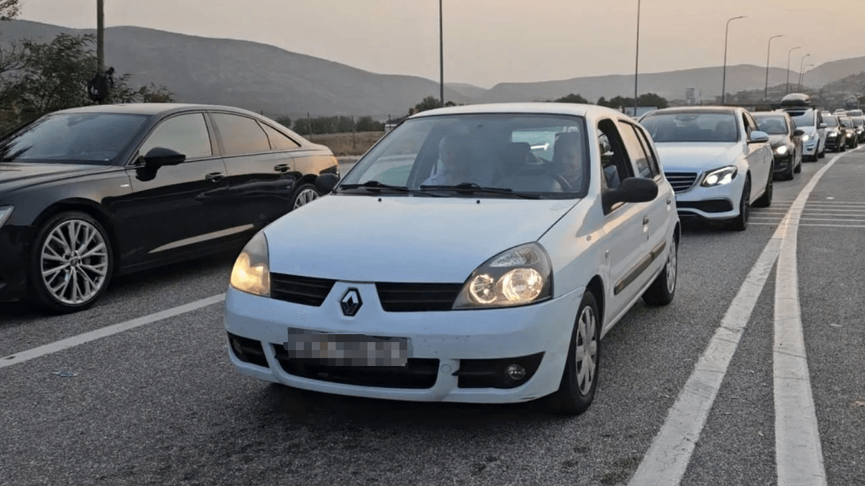 Qytetarët e Kosovës drejt Shqipërisë edhe këtë fundjavë, mbi 52 mijë hyjnë në 24 orë