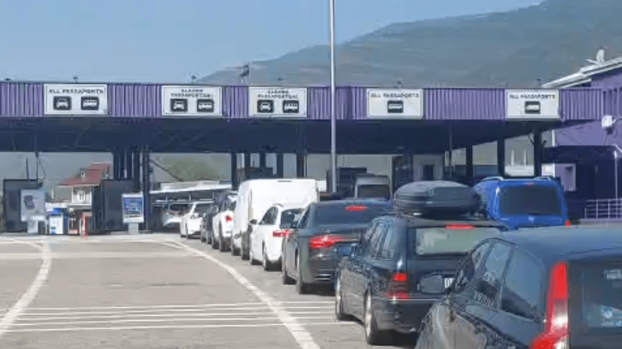 Fluks i lartë në Morinë, mbi 200 mijë hyrje nga Kosova në vetëm një javë Fluks i lartë në Morinë, mbi 200 mijë hyrje nga Kosova në vetëm një javë