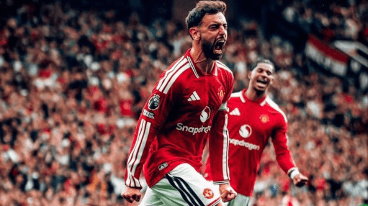 Manchester United merr fitoren e parë të sezonit në ndeshjen e shtatë golave, Brono Fernandes me het-trik