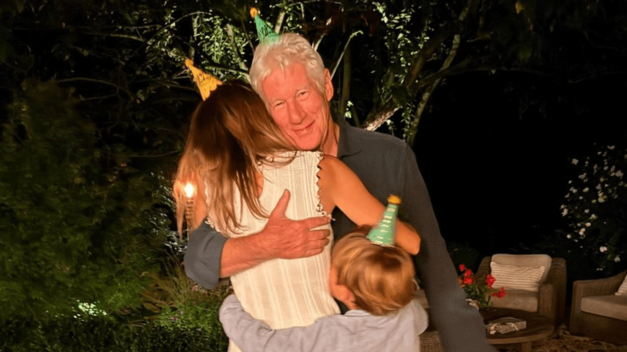 Gruaja e Richard Gere uron aktorin për ditëlindje me një postim emocionues në Instagram Gruaja e Richard Gere uron aktorin për ditëlindje me një postim emocionues në Instagram