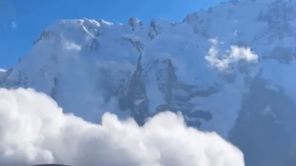 Të paktën 11 të vdekur, momenti kur një ortek goditi një grup alpinistësh në Rusi