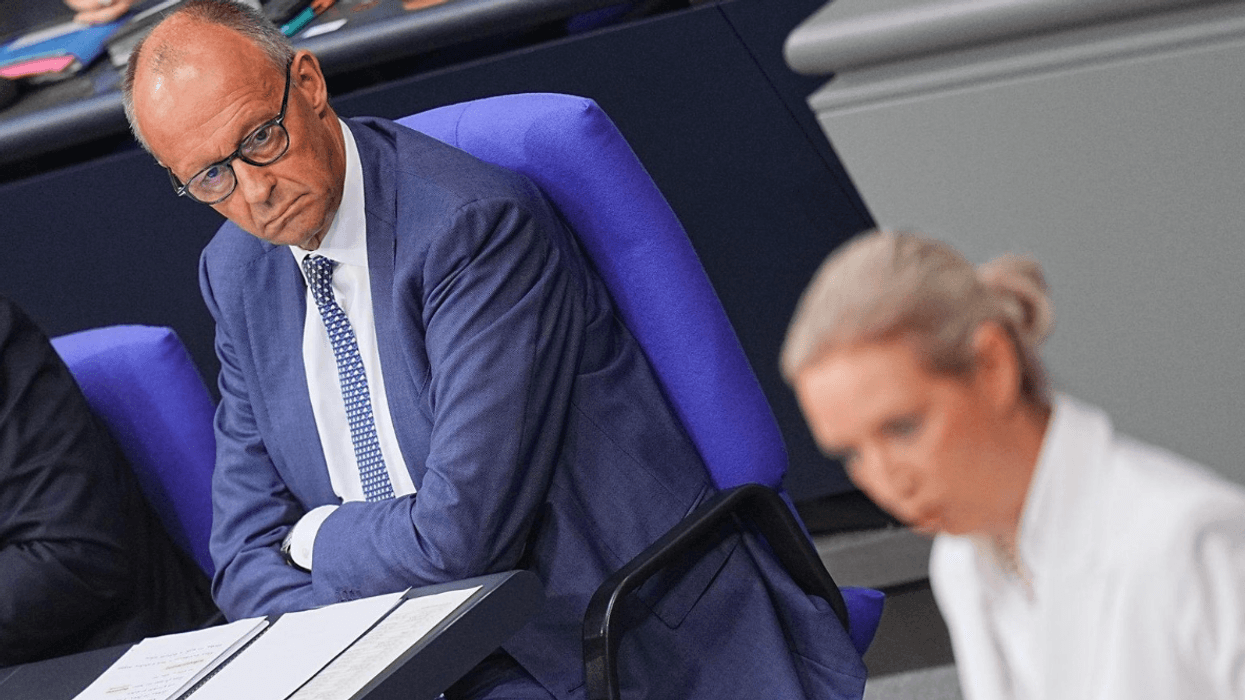 Merz i Gjermanisë akuzon AfD-në për promovimin e 'spastrimit etnik' në përplasjen në Bundestag me Weidel
