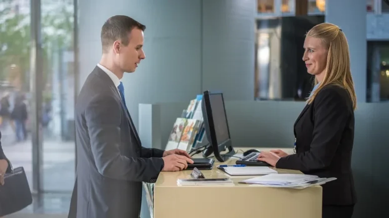 Studime në nivelin Master me orar fleksibil dhe bursë 20 për qind për punonjësit bankarë në programin MBE në UBT