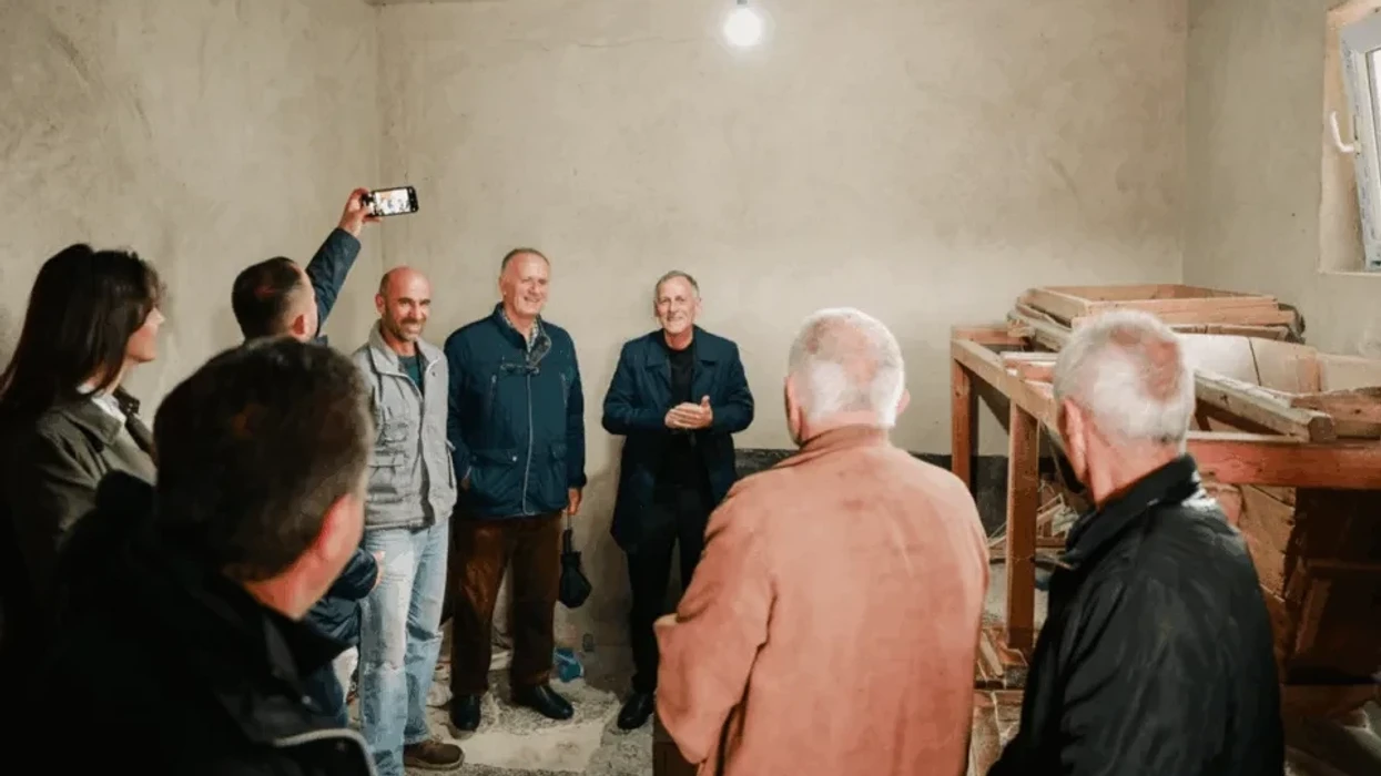 Osmani viziton Mullirin historik të Grabocit: Trashëgimia që ushqen breza