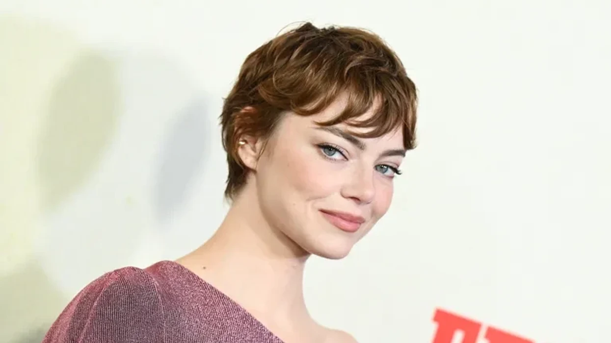 Emma Stone zbulon pse e fshehu kokën e rruar për muaj të tërë për rolin e saj në "Bugonia"