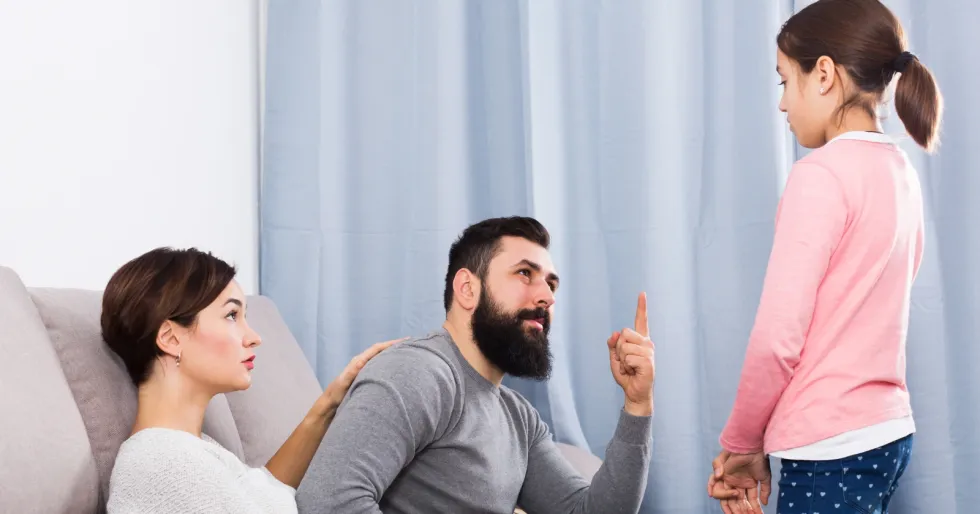 Katër gjëra që nuk i kujtojmë nga fëmijëria nëse kemi pasur prindër toksikë