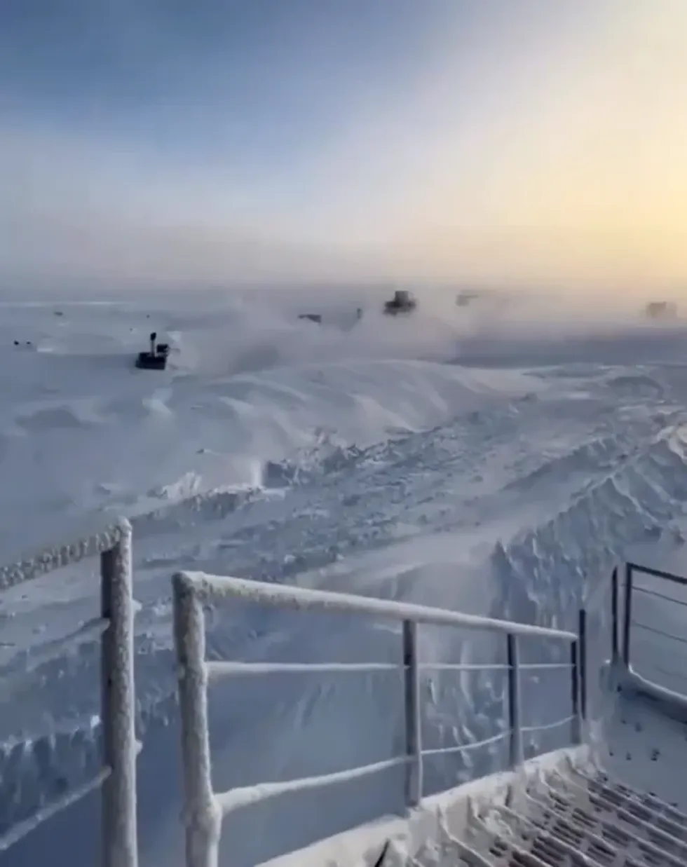 Pamje të pabesueshme nga Antarktida, -62 gradë Celsius