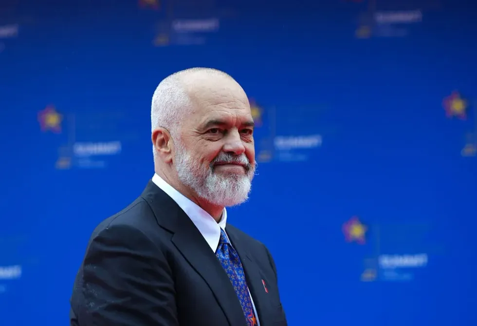 Edi Rama tregon se si do të jetë rritja e pagave për çdo kategori