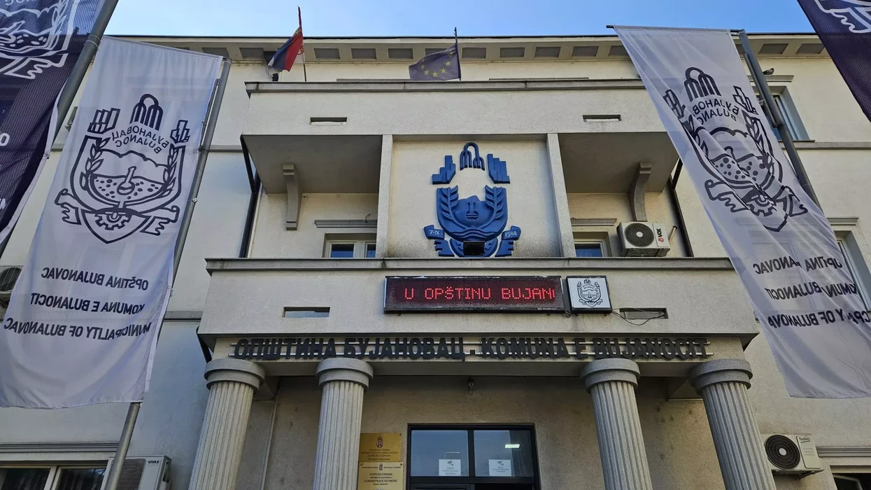 Shqiptarët e Luginës përballë pasivizimit të adresave, mosnjohjes së diplomave dhe gjuhës së urrejtjes