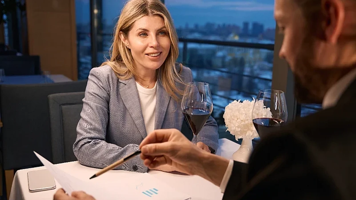 A jeni krijuar për njëri-tjetrin? Këto pesë pyetje do t'ju ndihmojnë të vlerësoni nëse përshtateni me me partnerin tuaj