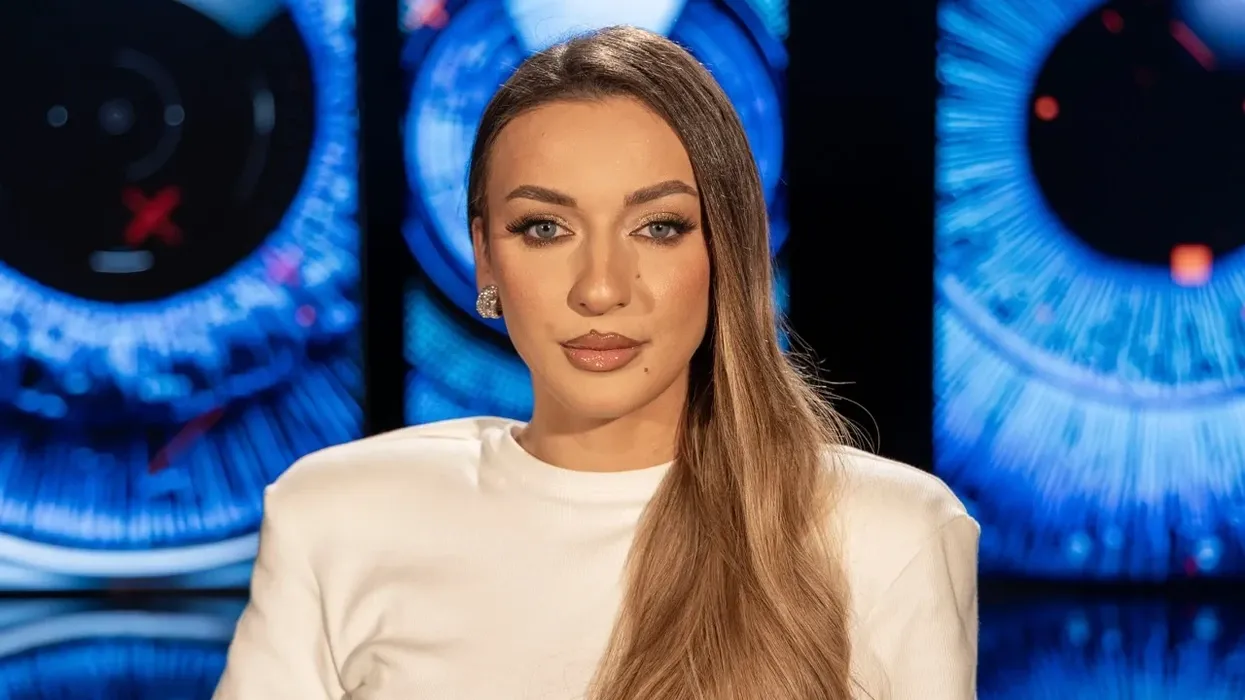 Juela Nikollaj i bashkohet edicionit të pestë të Big Brother VIP Albania Juela Nikollaj i bashkohet edicionit të pestë të Big Brother VIP Albania
