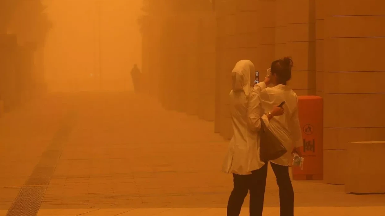 Në këtë vend, varrimet kryhen natën për shkak të temperaturave ekstreme