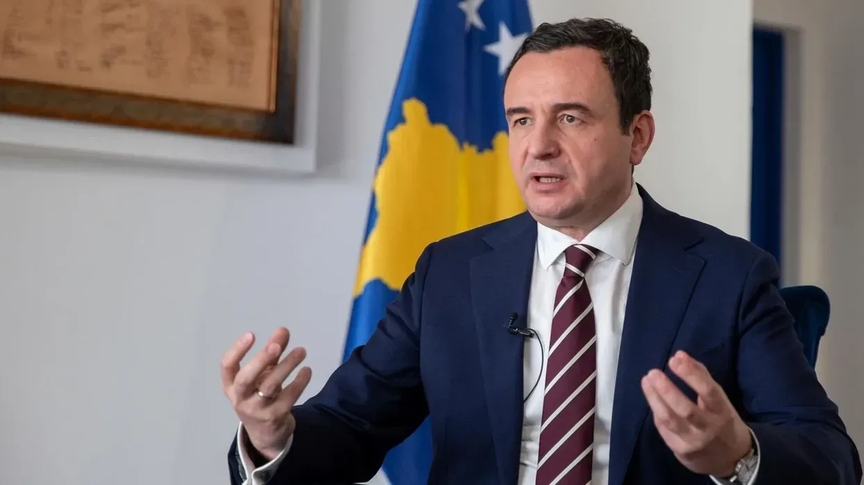 Lufta hibride dhe spiunazhi në Kosovë, flet Kurti Lufta hibride dhe spiunazhi në Kosovë, flet Kurti