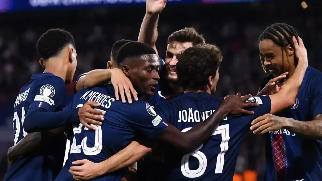 Liverpooli po përgatit një ofertë prej 100 milionë eurosh për të nënshkruar me yllin e PSG-së Liverpooli po përgatit një ofertë prej 100 milionë eurosh për të nënshkruar me yllin e PSG-së