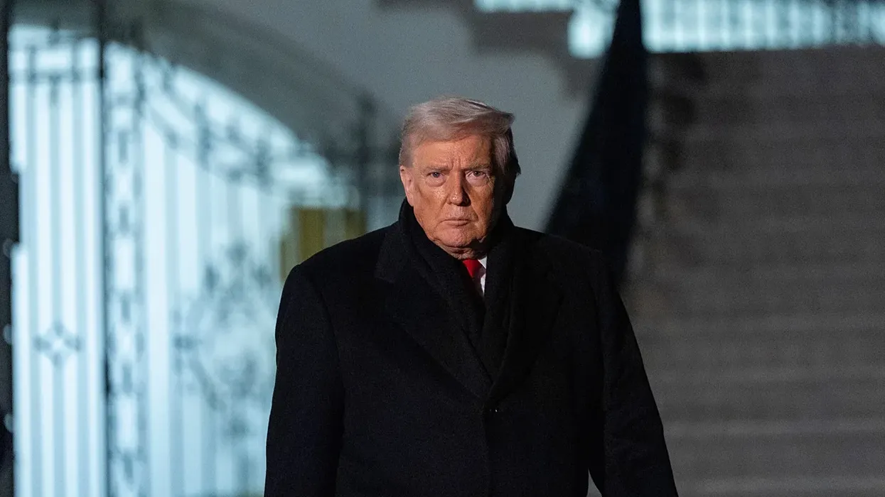 Trump tha se 'do ta zbuloni' se sa larg do të shkojë për të pushtuar Grenlandën përpara nisjes për në Davos Trump tha se 'do ta zbuloni' se sa larg do të shkojë për të pushtuar Grenlandën përpara nisjes për në Davos