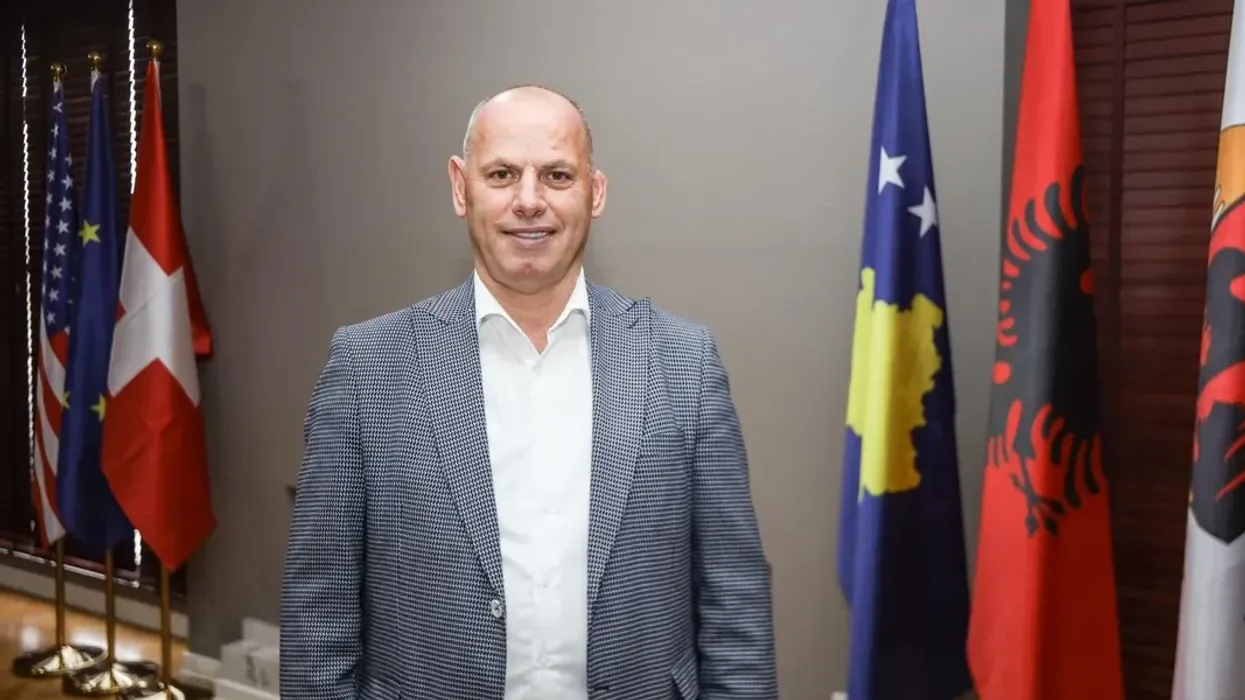 Lladrovci në vizitë zyrtare në Izrael, kërkon partneritete të reja Lladrovci në vizitë zyrtare në Izrael, kërkon partneritete të reja