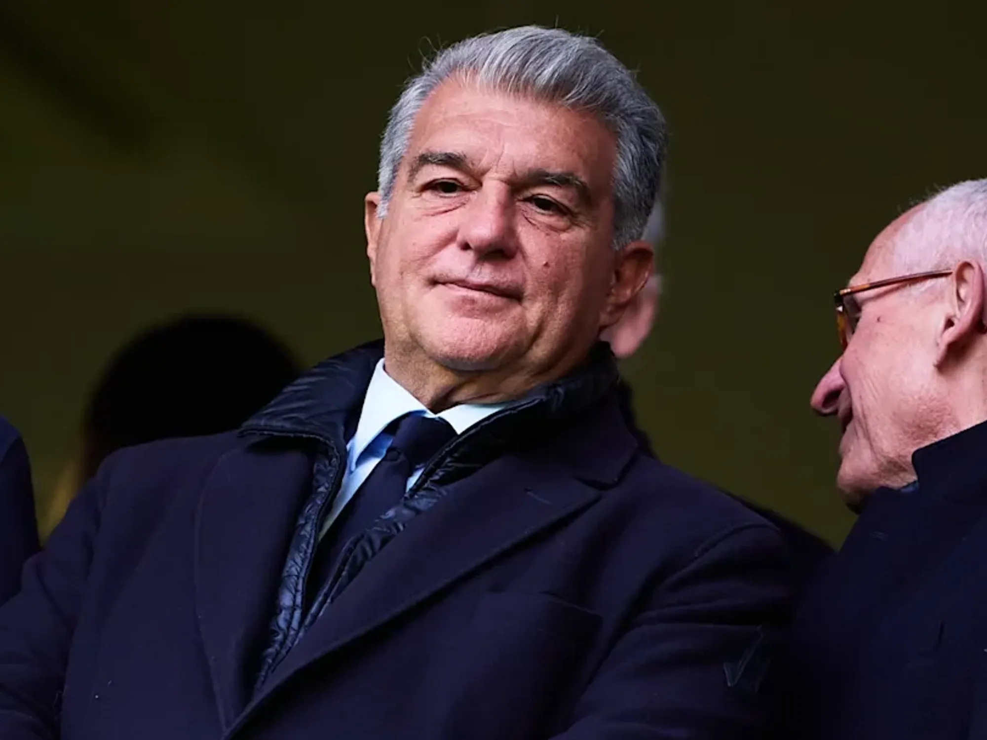 “E pakëndshme, dëshiron të largohet”, presidenti i Barcelonës lëshon akuza të forta ndaj lojtarit rebel “E pakëndshme, dëshiron të largohet”, presidenti i Barcelonës lëshon akuza të forta ndaj lojtarit rebel
