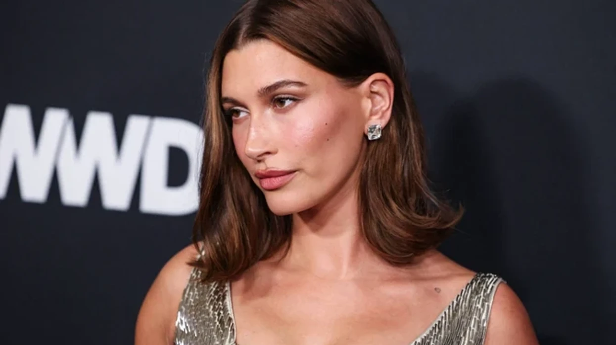 Me këto truke do të dukeni sikur keni filter në fytyrë: Produktet që i keni tashmë, por nuk i përdorni siç duhet