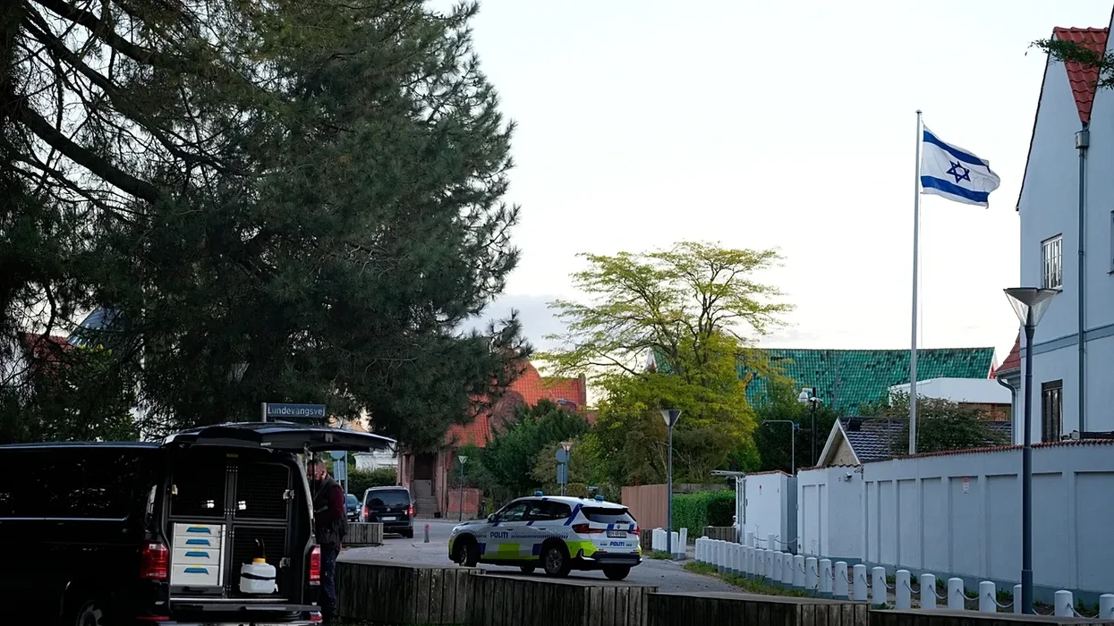 Dy shtetas suedezë burgosen në Danimarkë për sulm me granatë pranë ambasadës izraelite