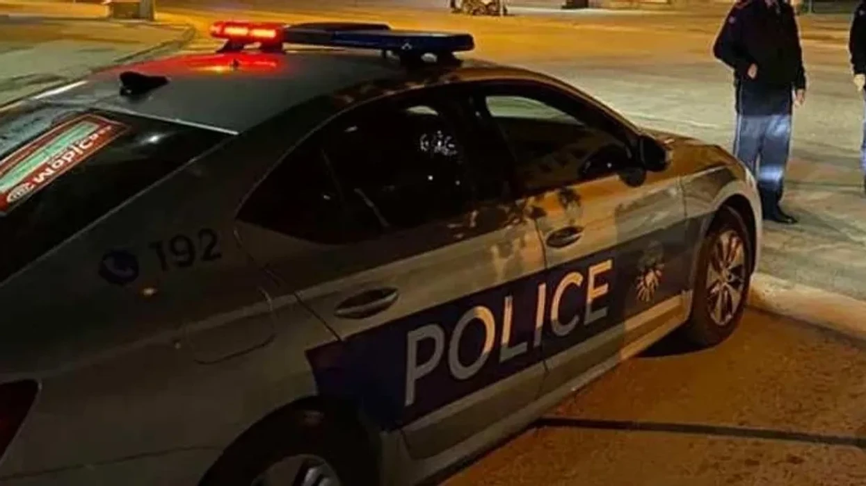 Incident me armë zjarri në rrugën Gjilan–Kamenicë, një person dërgohet në spital