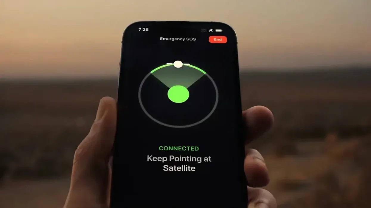 Musk mund të jetë duke zhvilluar një telefon me lidhje satelitore Musk mund të jetë duke zhvilluar një telefon me lidhje satelitore
