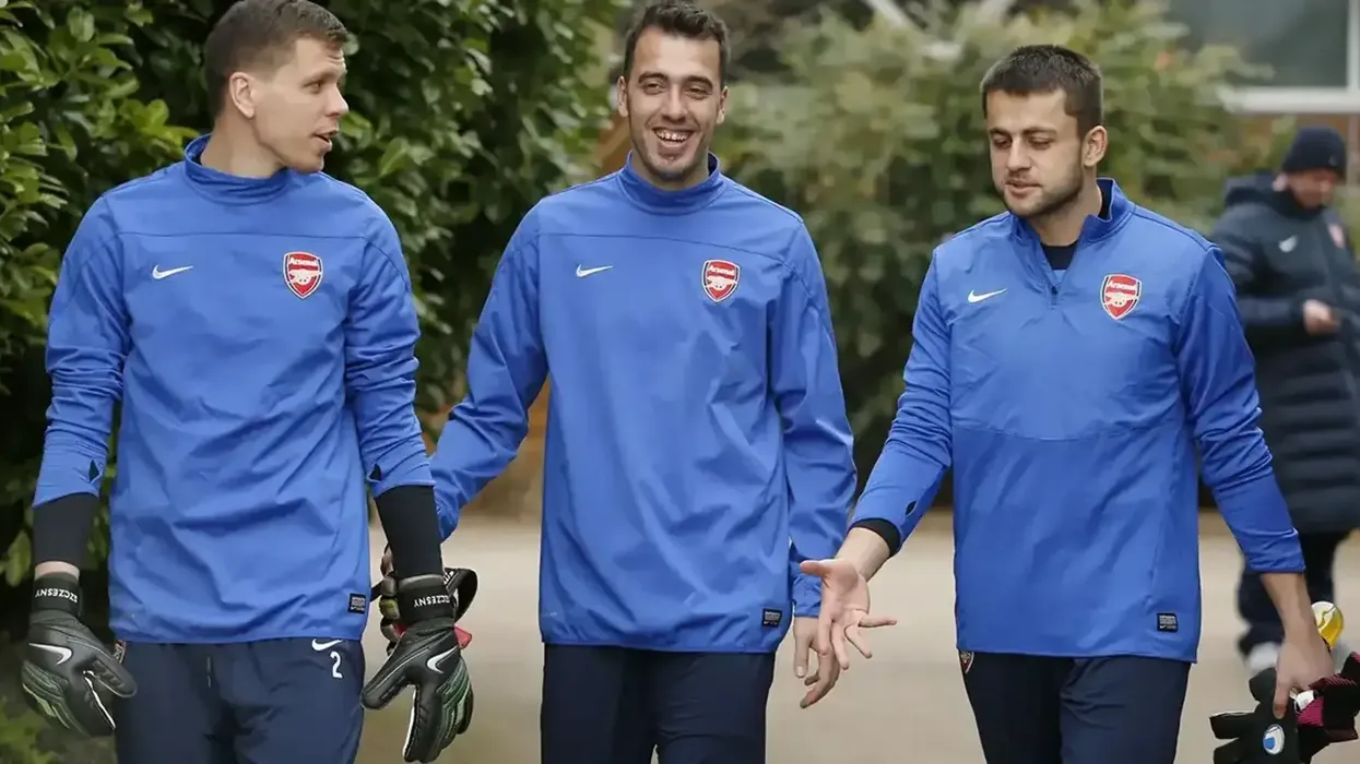 “Piva gjysmë shishe vodka”, Ish-portieri i Arsenalit zbulon prapaskenat se si shkoi në ndeshje plotësisht i dehur “Piva gjysmë shishe vodka”, Ish-portieri i Arsenalit zbulon prapaskenat se si shkoi në ndeshje plotësisht i dehur