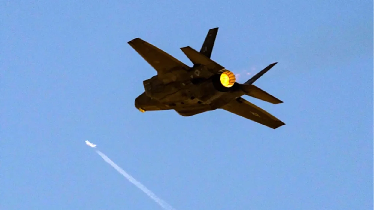 Ministri holandez i Mbrojtjes: Aeroplanët amerikanë F-35 mund të hakohen Ministri holandez i Mbrojtjes: Aeroplanët amerikanë F-35 mund të hakohen